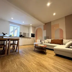  Appartement Elegant T2 Entierement Renove